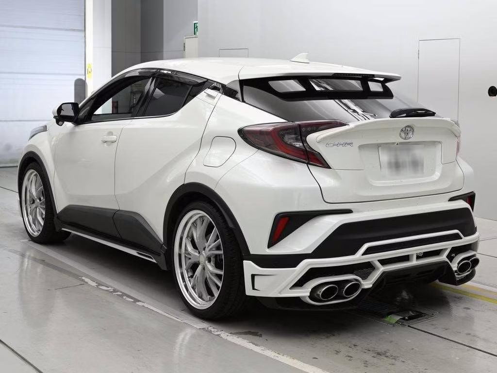 TOYOTA C-HR