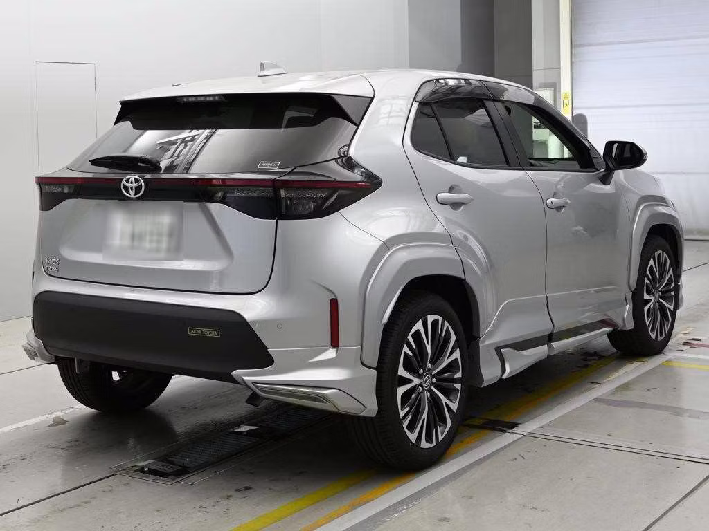 TOYOTA YARIS CROSS