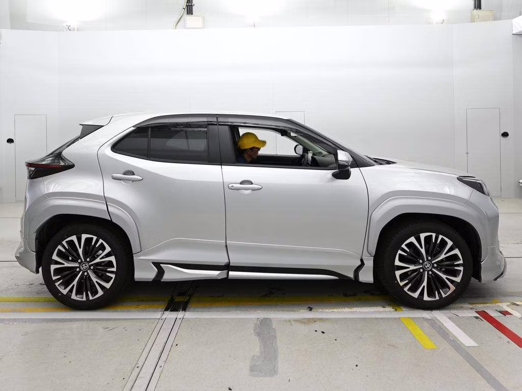 TOYOTA YARIS CROSS