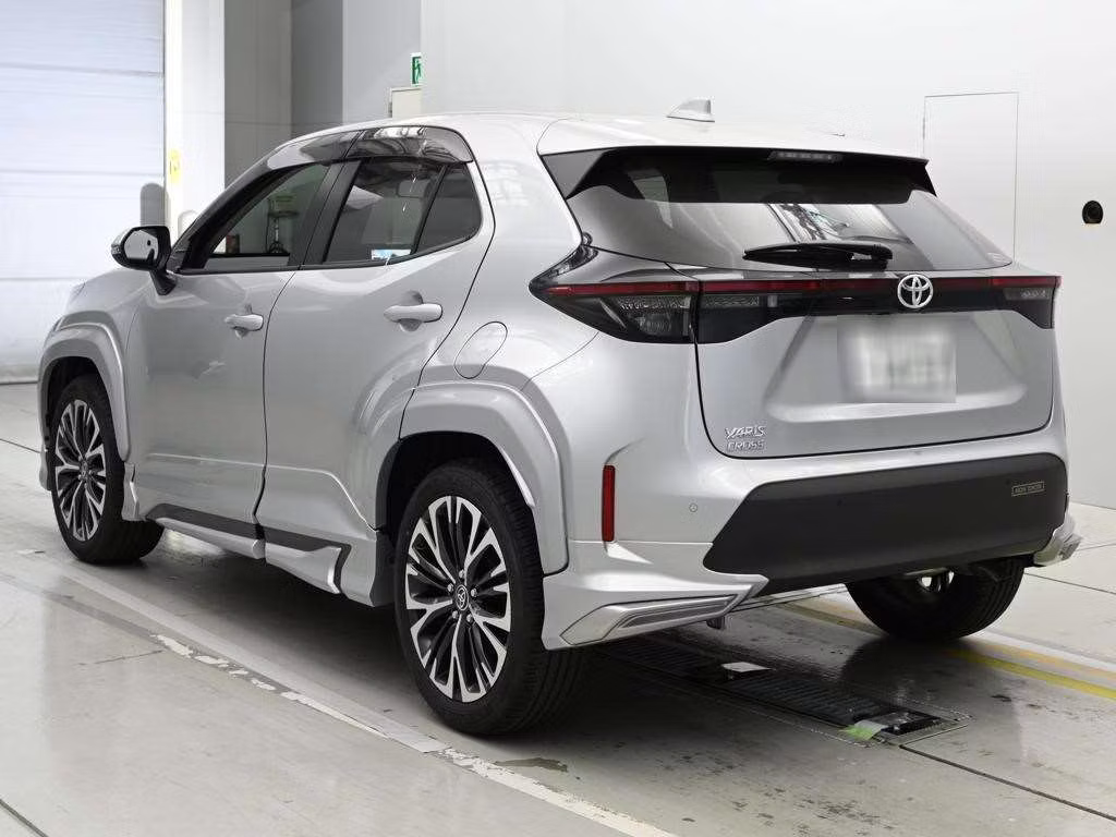 TOYOTA YARIS CROSS