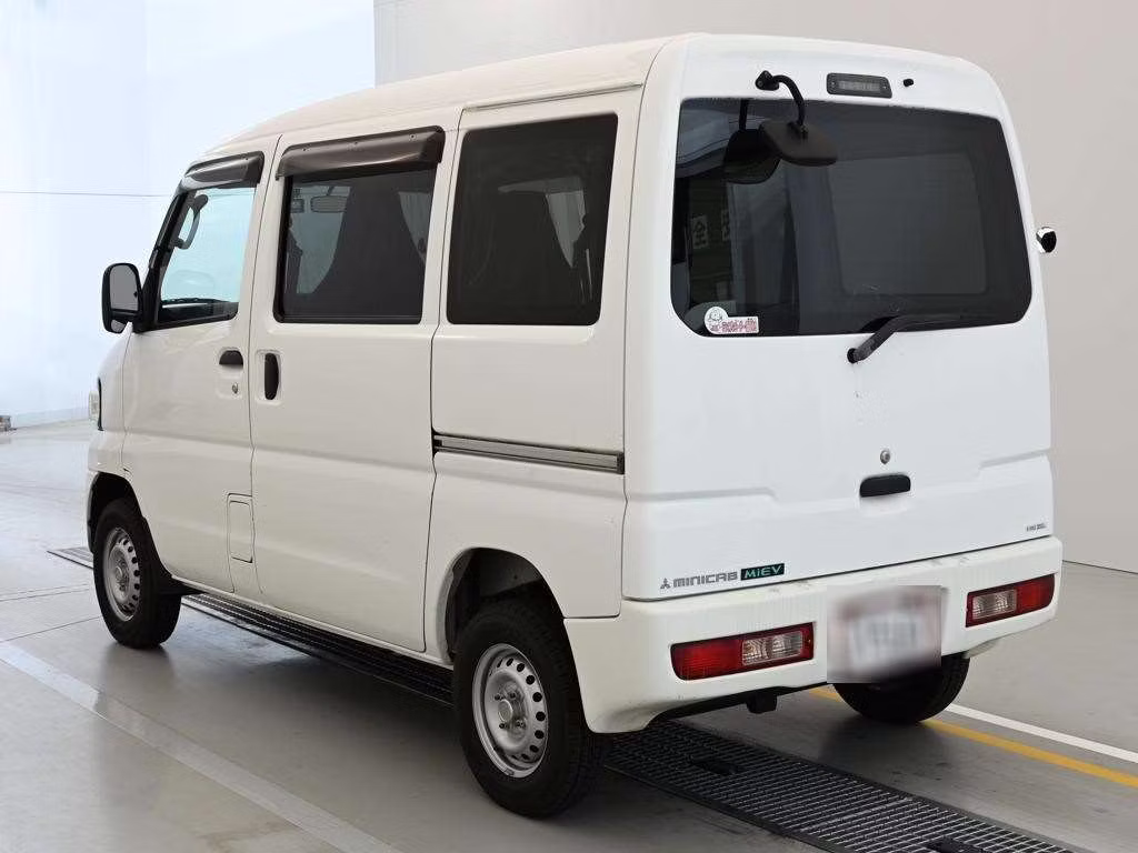 MITSUBISHI MINICAB MIEV