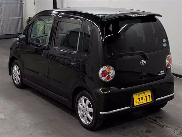 DAIHATSU MOVE LATTE