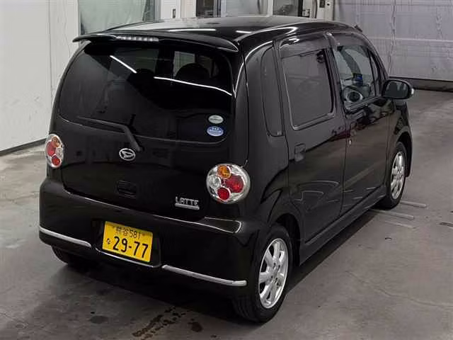 DAIHATSU MOVE LATTE