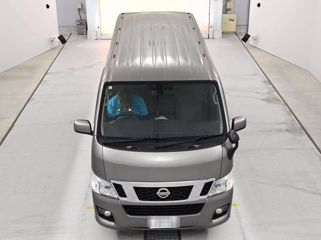 NISSAN NV350 CARAVAN