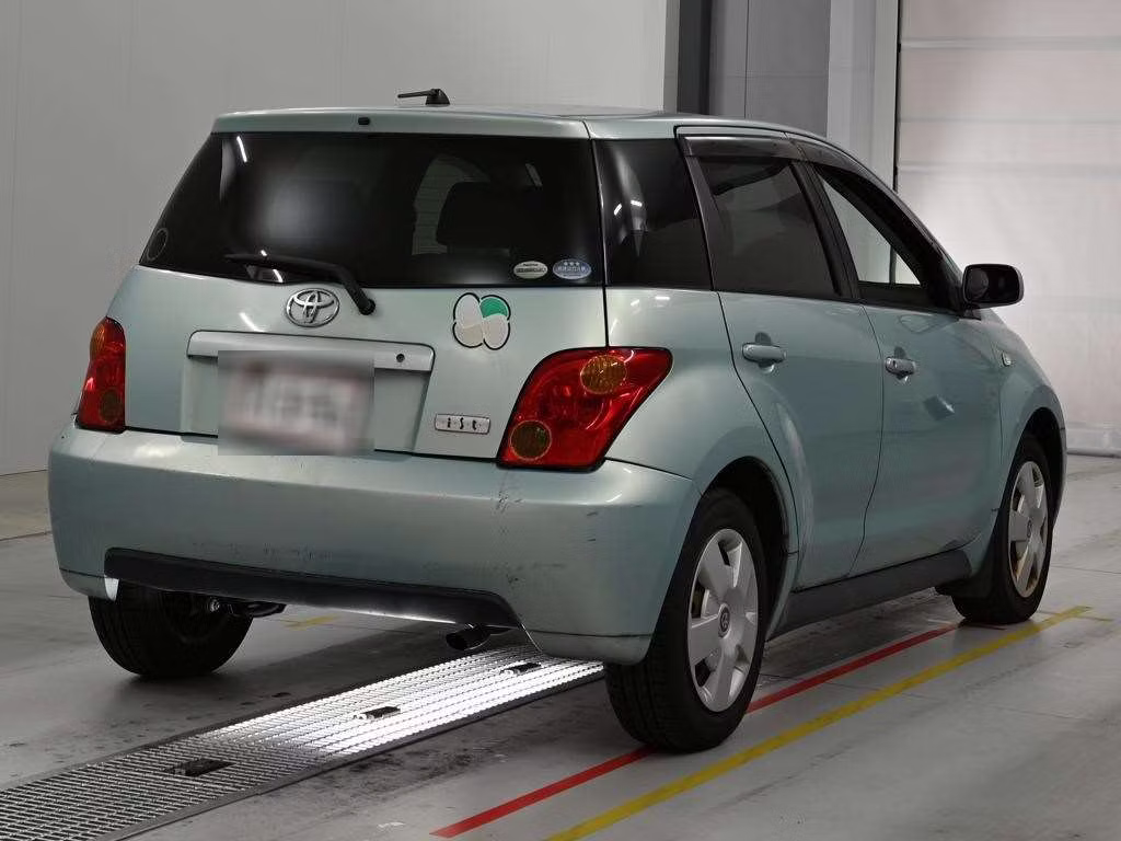 TOYOTA IST