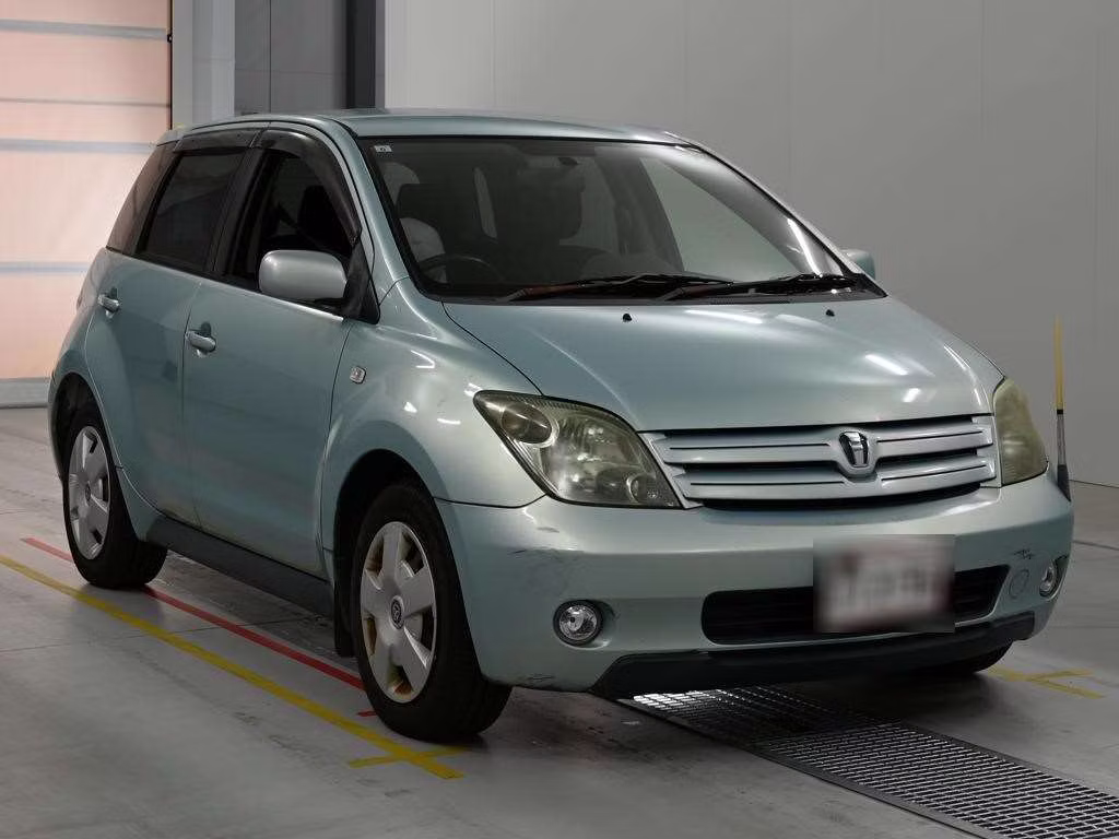 TOYOTA IST