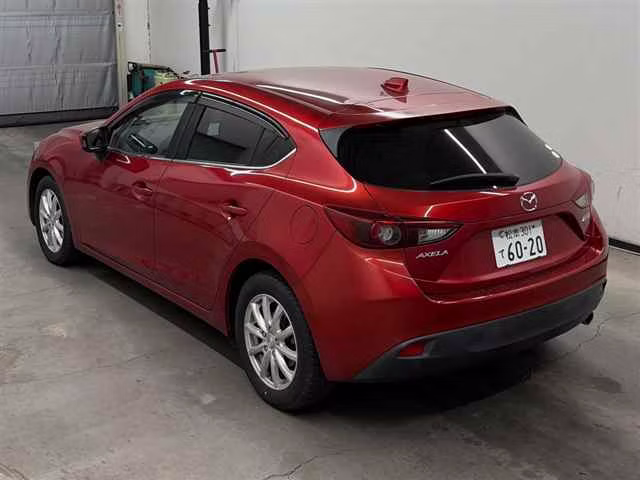 MAZDA AXELA