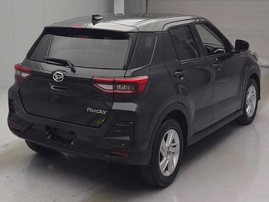 DAIHATSU ROCKY
