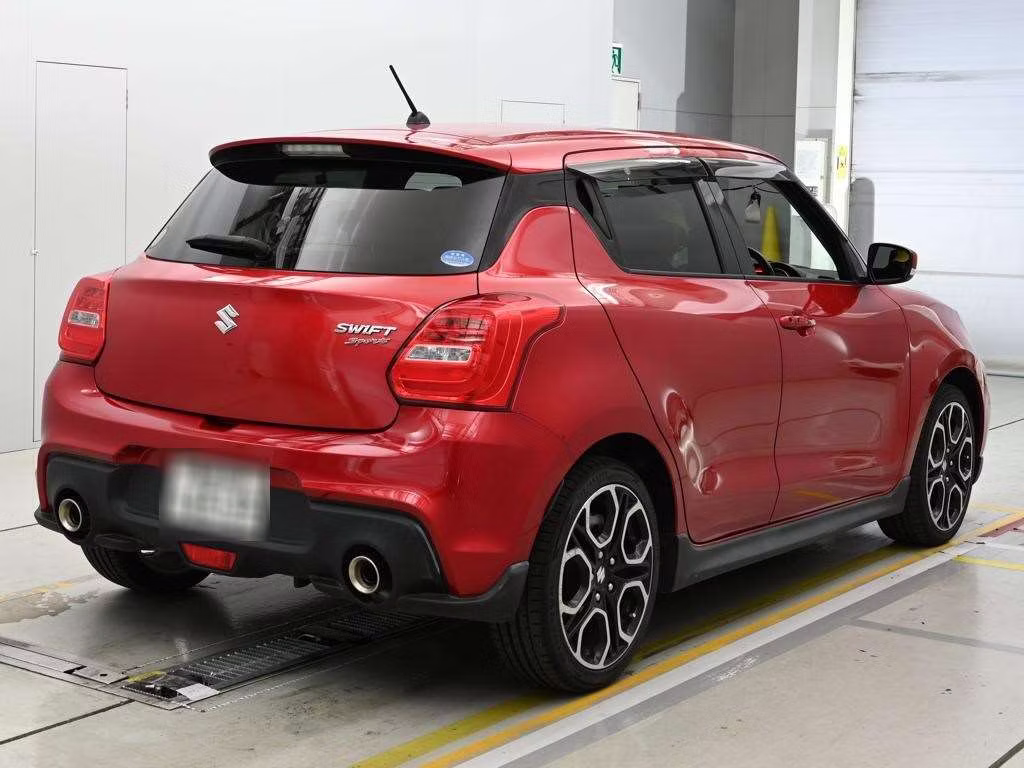 SUZUKI SWIFT