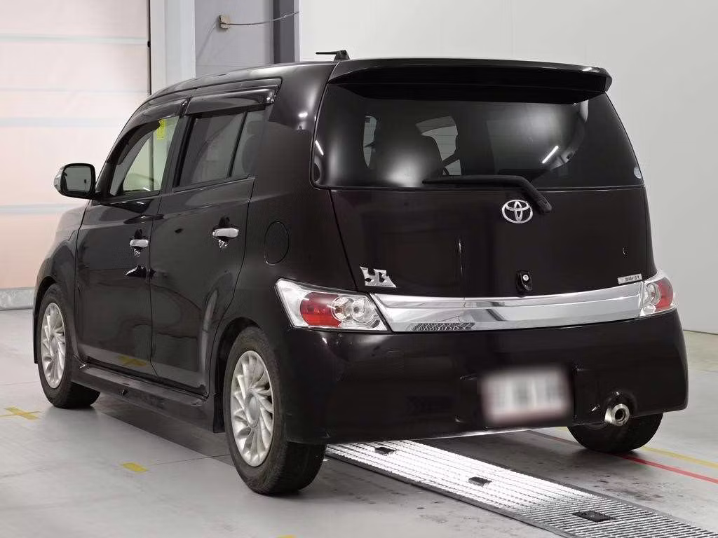 TOYOTA BB