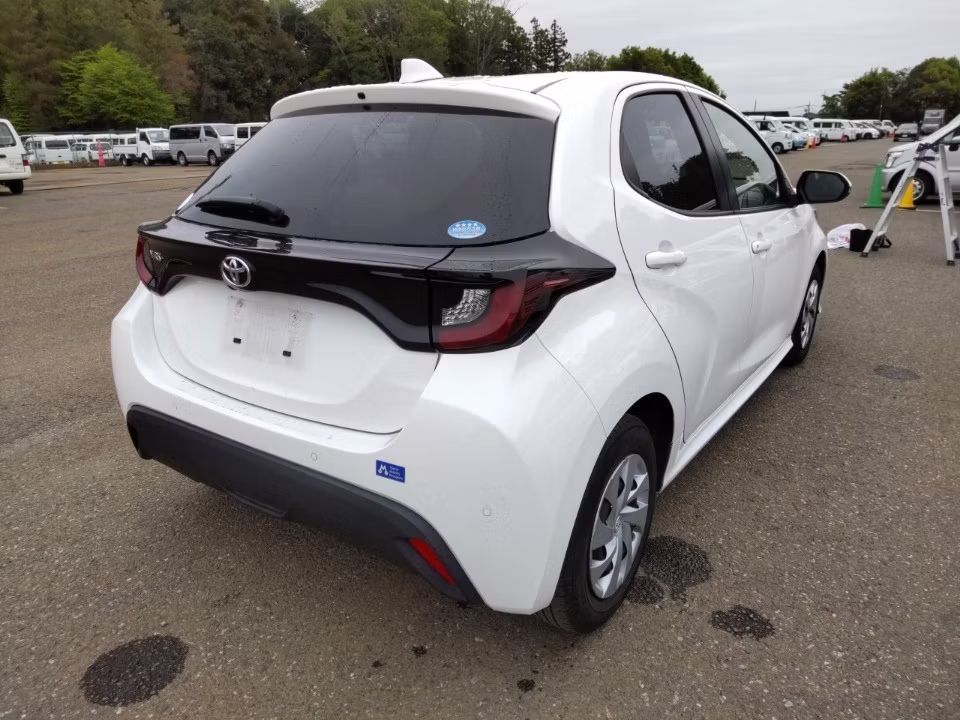 TOYOTA YARIS