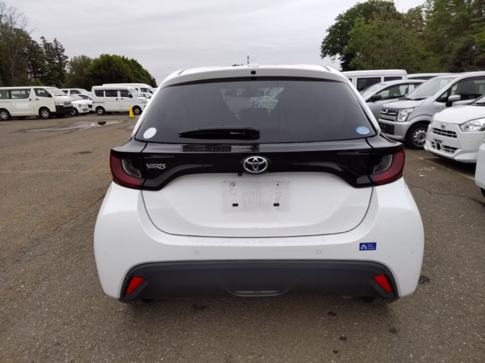 TOYOTA YARIS