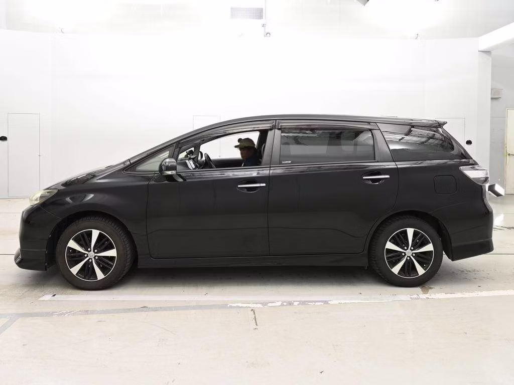 TOYOTA WISH