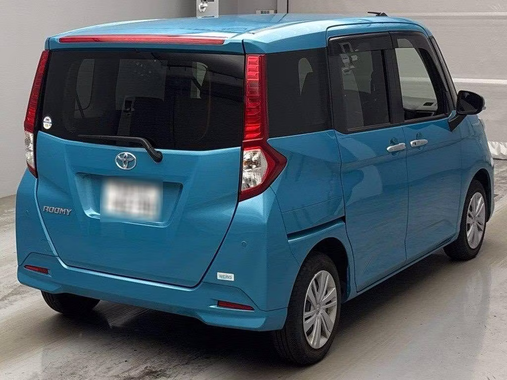 TOYOTA ROOMY