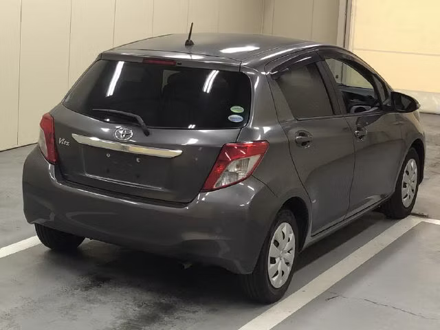 TOYOTA VITZ