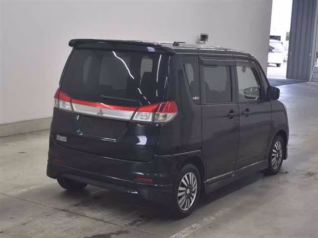 MITSUBISHI DELICA D:2