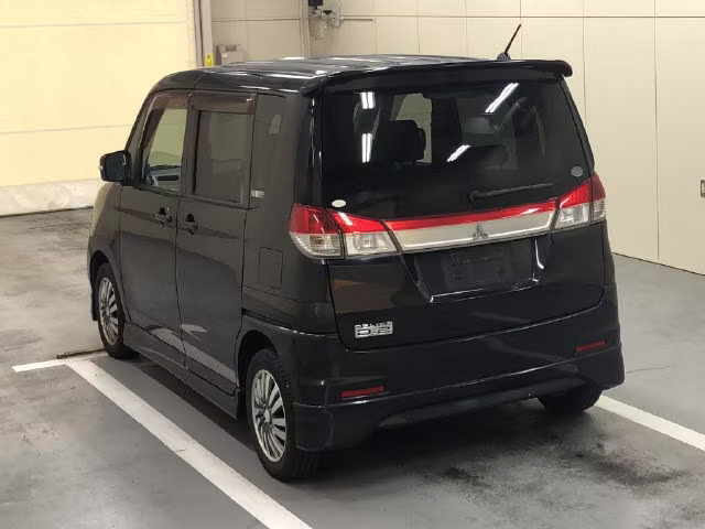 MITSUBISHI DELICA D:2