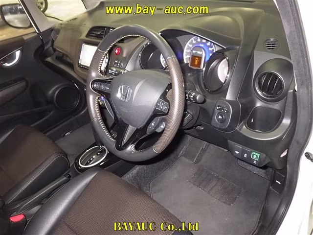 HONDA FIT SHUTTLE