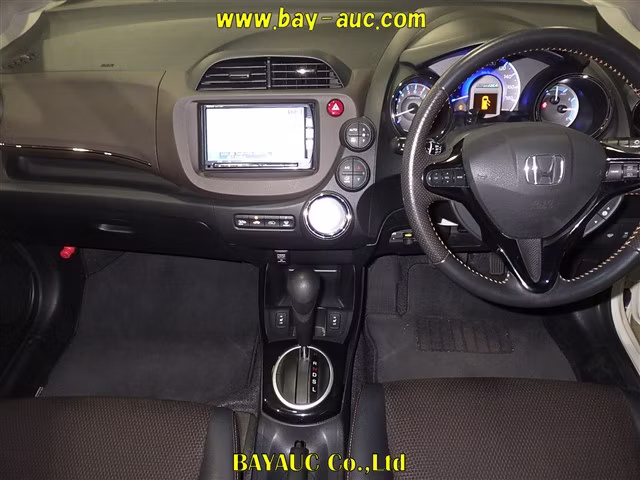 HONDA FIT SHUTTLE