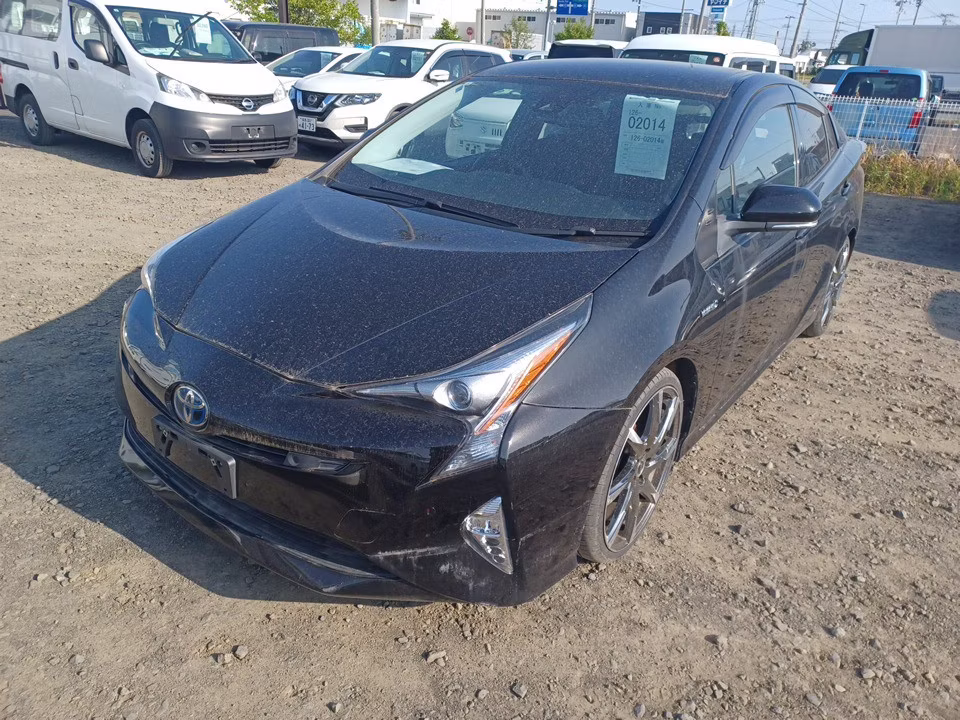 TOYOTA PRIUS