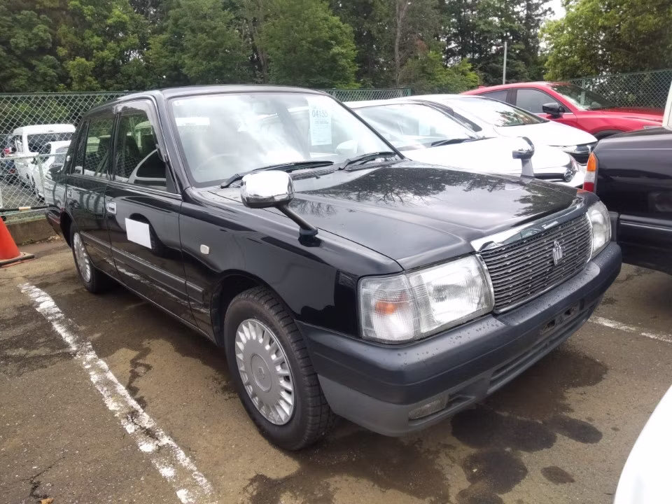 TOYOTA CROWN