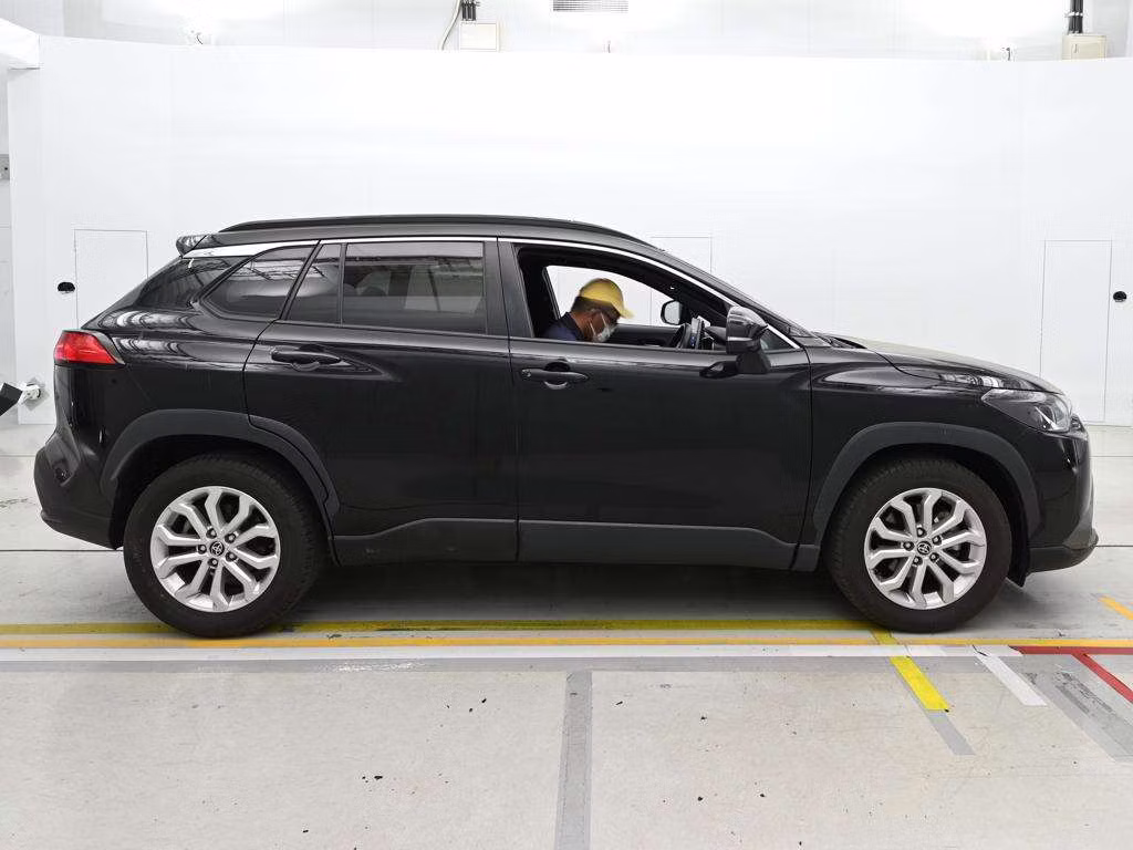 TOYOTA COROLLA CROSS