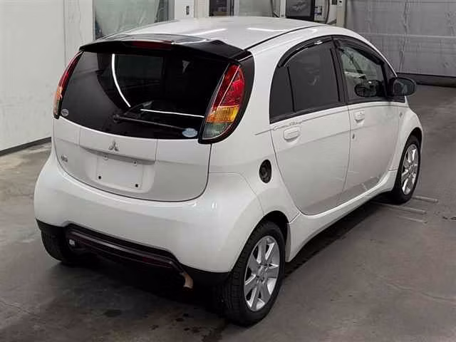 MITSUBISHI I