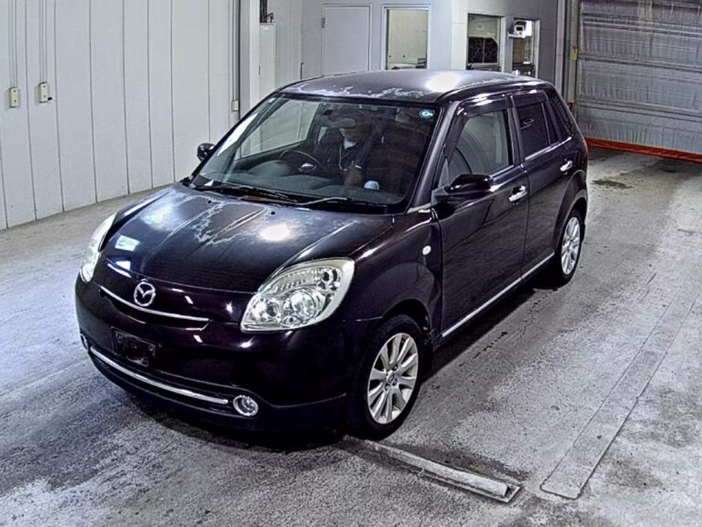 MAZDA VERISA