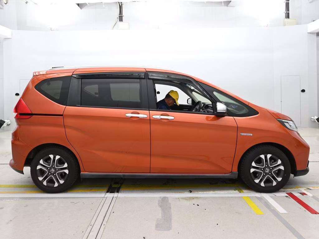 HONDA FREED