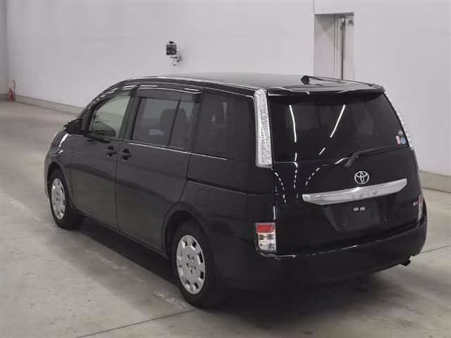 TOYOTA ISIS