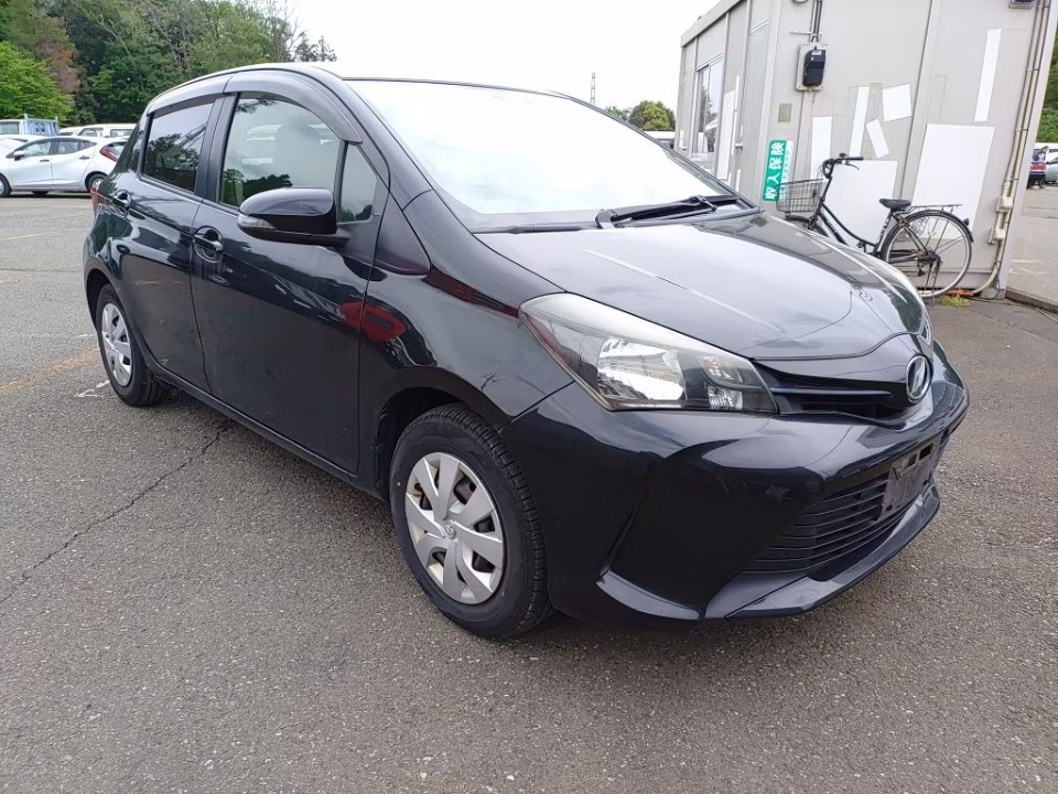 TOYOTA VITZ