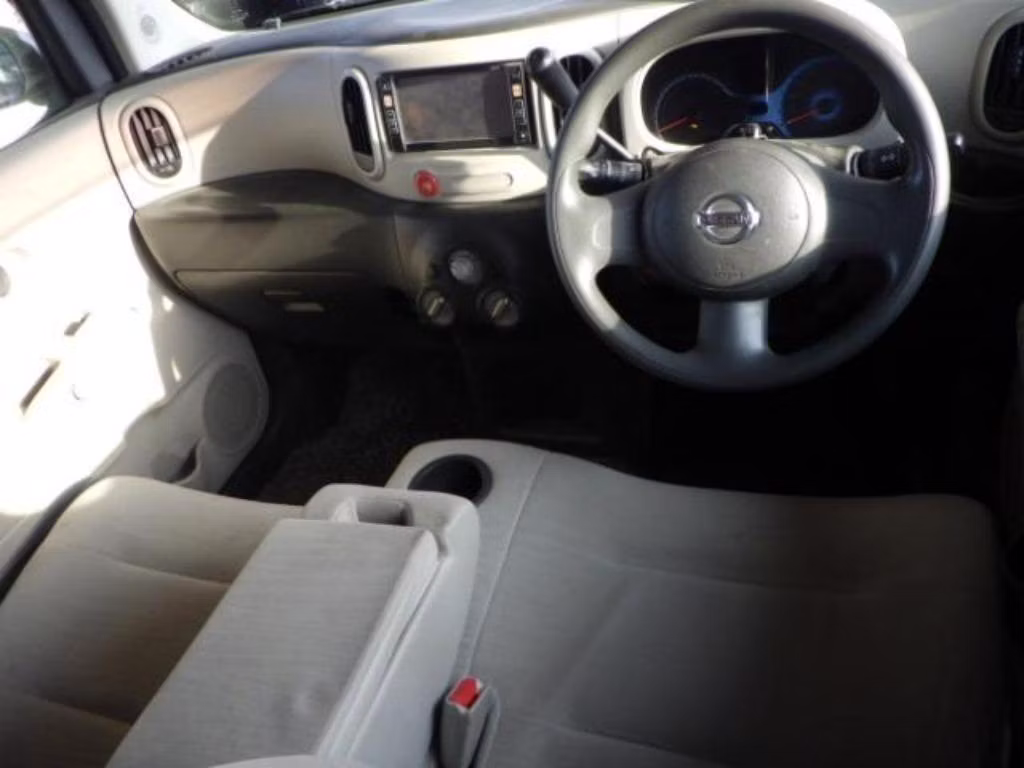 NISSAN CUBE