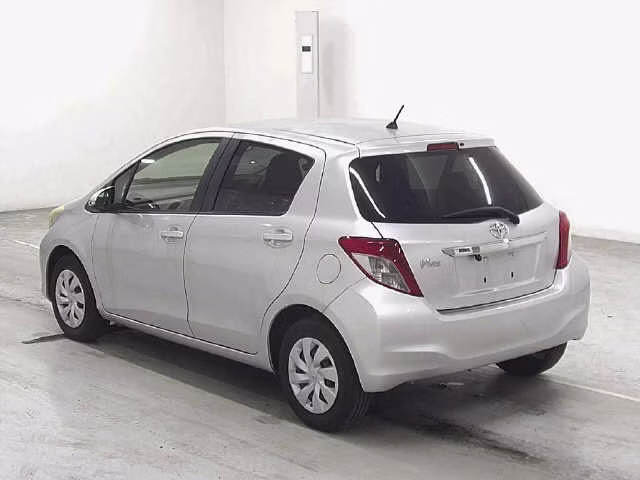 TOYOTA VITZ
