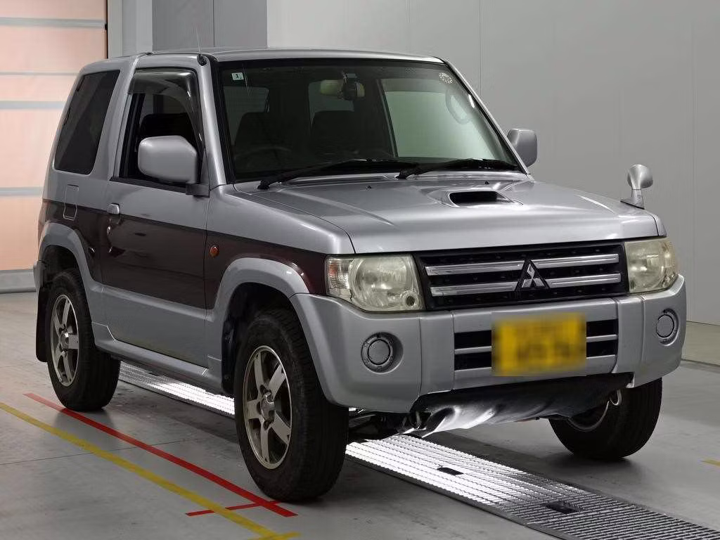 MITSUBISHI PAJERO MINI