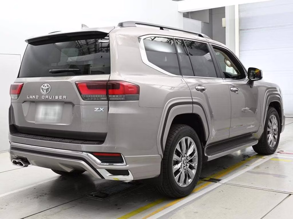 TOYOTA LAND CRUISER