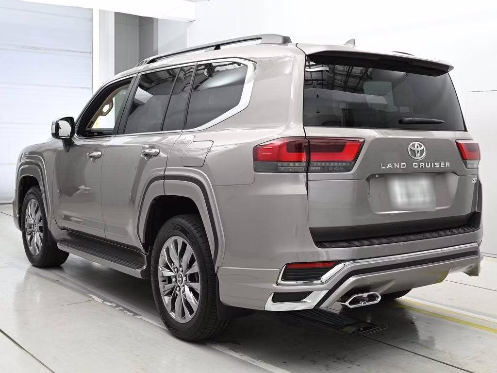 TOYOTA LAND CRUISER