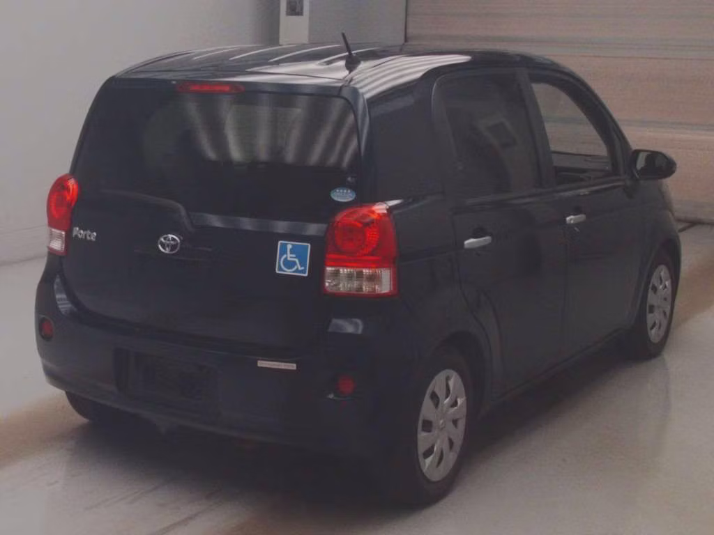 TOYOTA PORTE