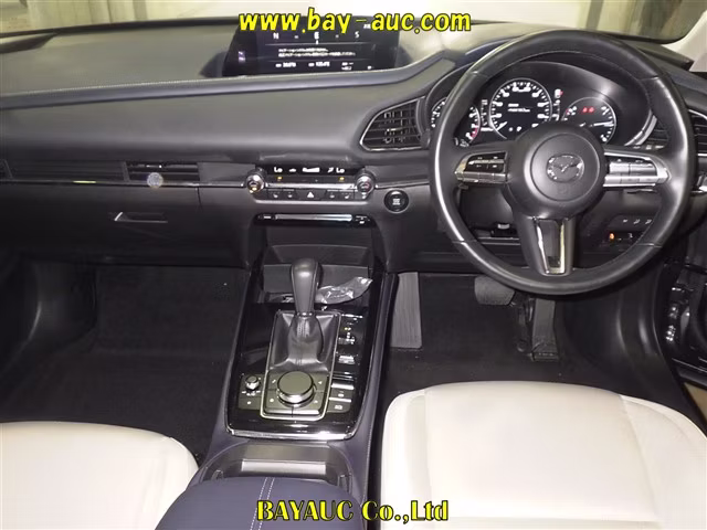 MAZDA CX-30