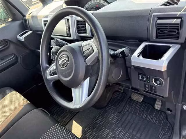 DAIHATSU WAKE
