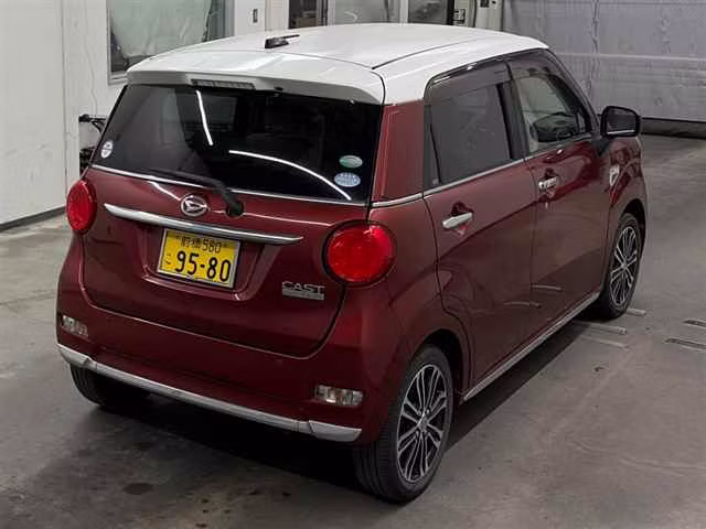 DAIHATSU CAST