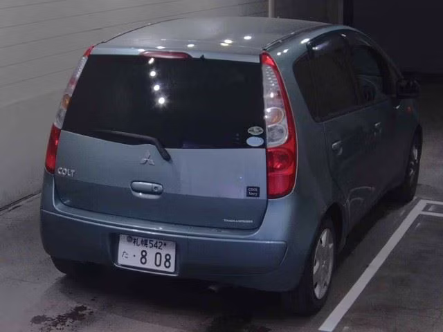 MITSUBISHI COLT