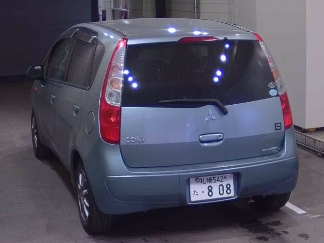 MITSUBISHI COLT