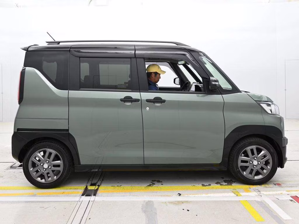 MITSUBISHI DELICA MINI