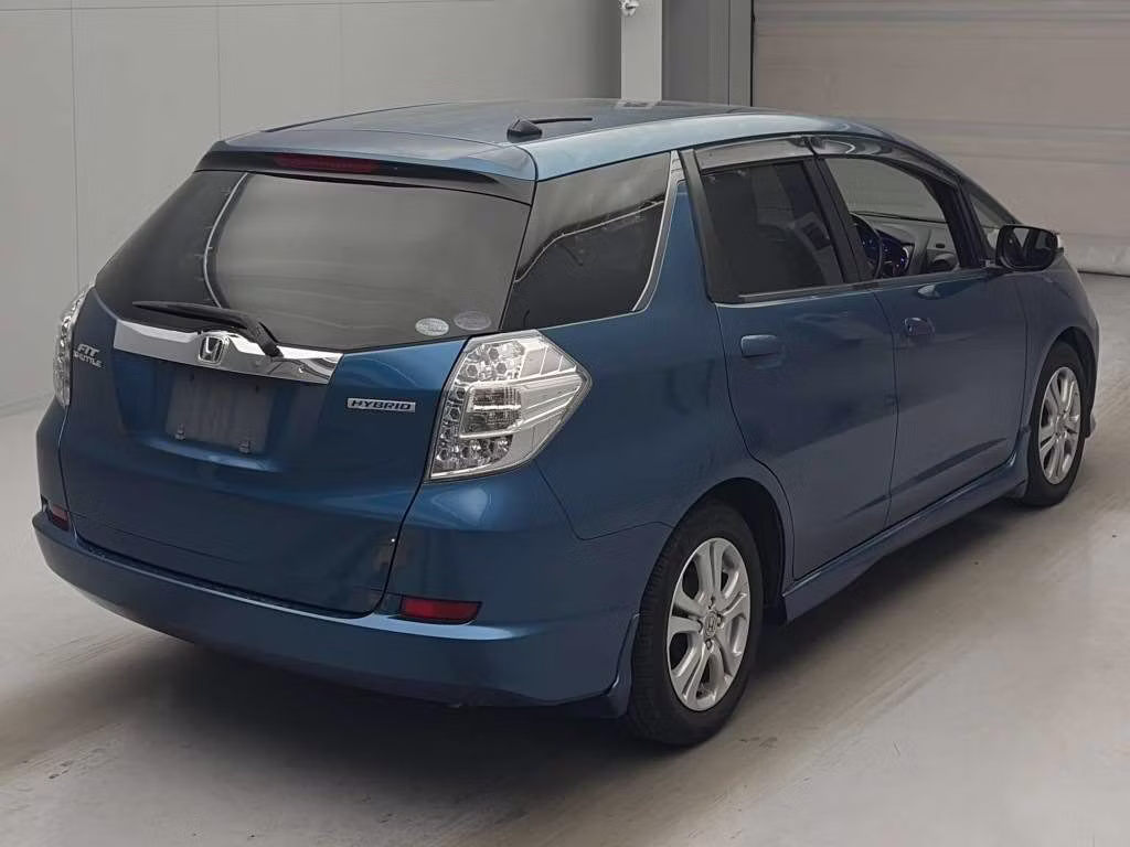 HONDA FIT SHUTTLE