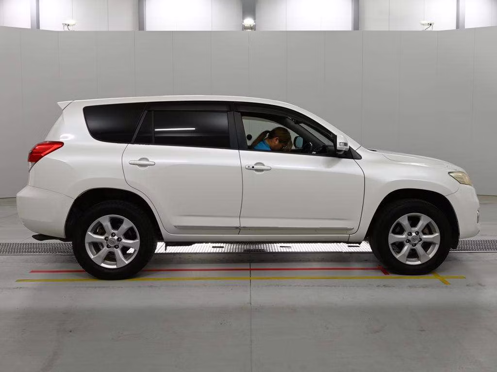 TOYOTA VANGUARD
