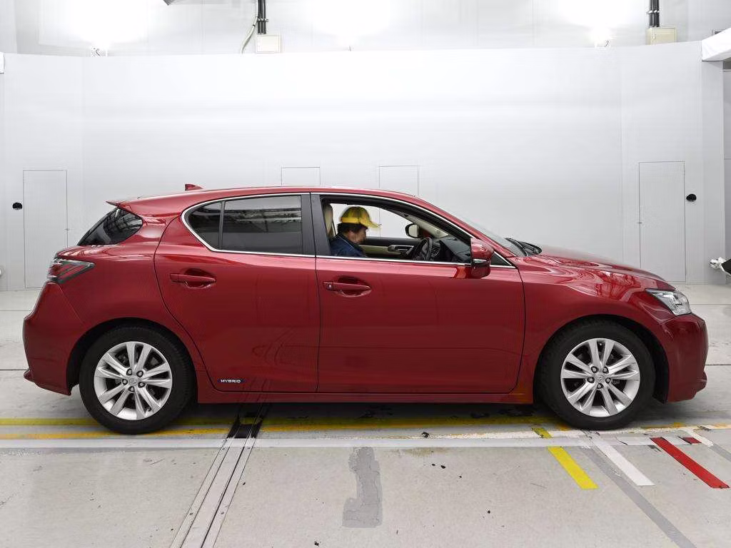 LEXUS CT200H