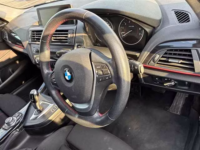 BMW 1-SERIES