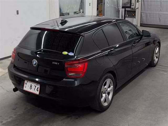 BMW 1-SERIES