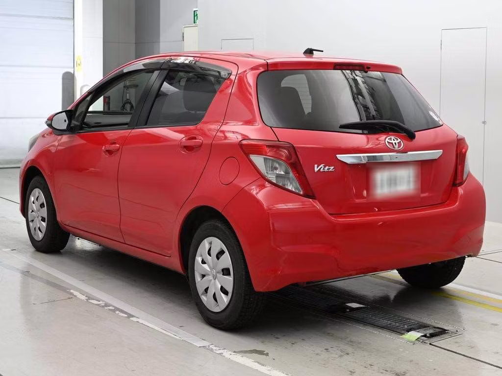 TOYOTA VITZ