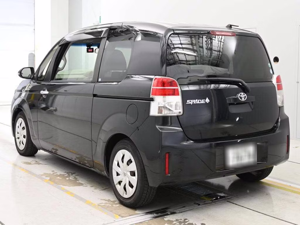 TOYOTA SPADE